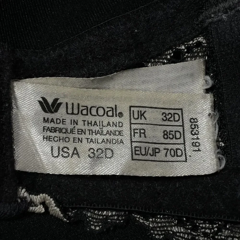 Wacoal Embrace Size 32 D Lace Contour‎ Bra 853191 Black w white Lace Flattering